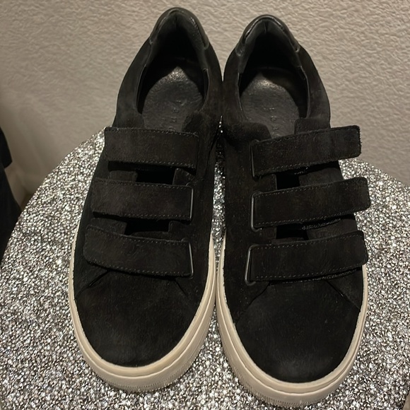 Sandro Anita black suede platform sneakers. Velcro three strap closure. Size 37. - Picture 3 of 12